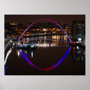 Millenium Bridge 's nachts over de Tyne Poster