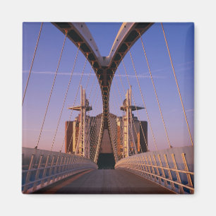 Millennium Bridge, Lowry Center, Salford Magneet