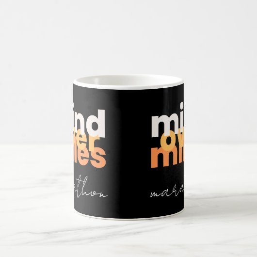 Mind Over Miles Moderne Zwarte Afstand Runner Magische Mok (Center)