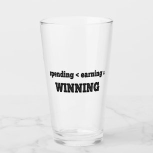 Minder dan verdienen wordt gewonnen glas