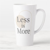 Minder is meer – minimalistisch modern offerteontw latte mok (Rechts)