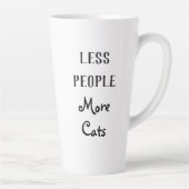 Minder mensen, meer katten latte mok (Rechts)