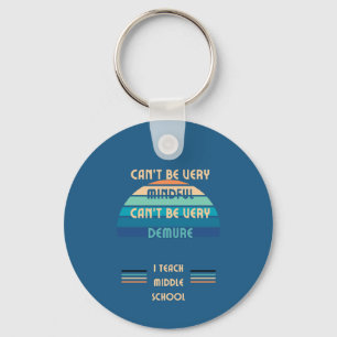 Mindful en Demure Middelbare School Teacher Sleute Sleutelhanger