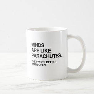 MINDS ZIJN ALS PARACHUTES.png Koffiemok