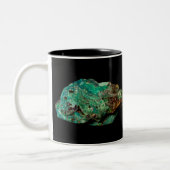 Minéral vert malachite sur Mug Arrière - plan noir (Gauche)
