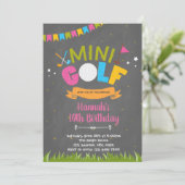 Mini golf anniversaire invitation (Debout devant)