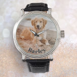 Mini moderne élégant Animaux de compagnie Nom de l<br><div class="desc">Mettez votre chien dans l'image avec cette élégante montre personnalisable. Votre choix de photo préférée sera affiché sur le visage de montre, avec du texte (comme le nom de votre chien) courbé autour du bord inférieur en lettres élégantes. Avec son style minimaliste simple et son charme personnalisé, la montre est...</div>