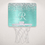 Mini-panier De Basket Parties scintillant argentée turquoise en métal br<br><div class="desc">Personnalisez facilement ce design chic et branché de basket-ball avec une jolie parties scintillant brillante en argent sur un arrière - plan métallique brossé turquoise.</div>