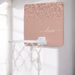 Mini-panier De Basket Rose Gold Blush Pink Parties scintillant Script Mo<br><div class="desc">Rose Gold - Blush Pink Faux Foil Metallic Sparkle Parties scintillant Monogramme Nom Mini Basketball Hoop. Cela rend le cadeau parfait pour 16 ans,  mariage,  douche nuptiale,  anniversaire,  baby shower ou bachelorette pour quelqu'un qui aime le luxe glam et les styles chic.</div>