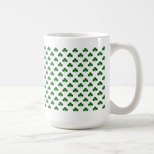Mini shamrocks-mok voor St. Patrick's Day Koffiemok (Rechts)