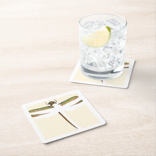 Miniatuur Dragonfly op witte achtergrond Vierkante Kartonnen Onderzetter (Insitu)