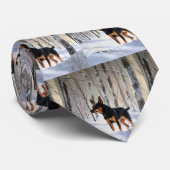 Miniatuur Pinscher Laat Het Sneeuw Kerstmis Stropdas (Opgerold)