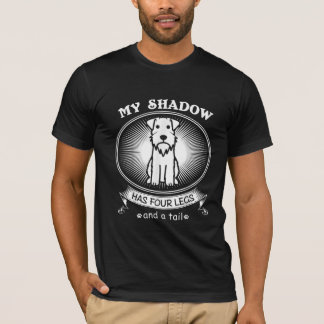 Miniatuur Schnauzer is mijn hond... mijn schaduw T-shirt