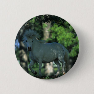 Miniatuurpaarden die in de bomen staan ronde button 5,7 cm