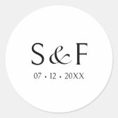 Minimaal Elegant Script Monogram Huwelijk Ronde Sticker (Voorkant)
