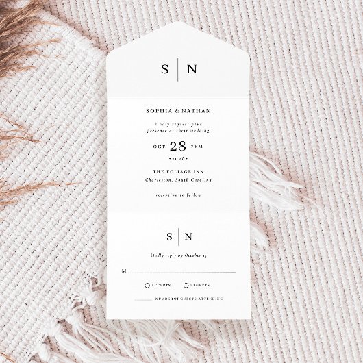 Minimaal en Chic | Zwarte en witte bruiloft All In One Uitnodiging