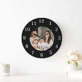 Minimaal en chique | Aangepaste foto en familienaa Grote Klok (Huis)