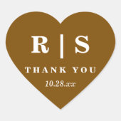 Minimaal en chique | Bruine Monogram Trouwsticker Hart Sticker (Voorkant)