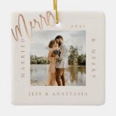 Minimaal modern gehuwd en liefdadig Gold Script 2- Keramisch Ornament (Voorkant)