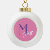 Minimaal Modern Monogram Kerst Ornament – Roze (Voorkant)