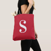 Minimaal rood met groot wit monogram draagtas (Dichtbij)
