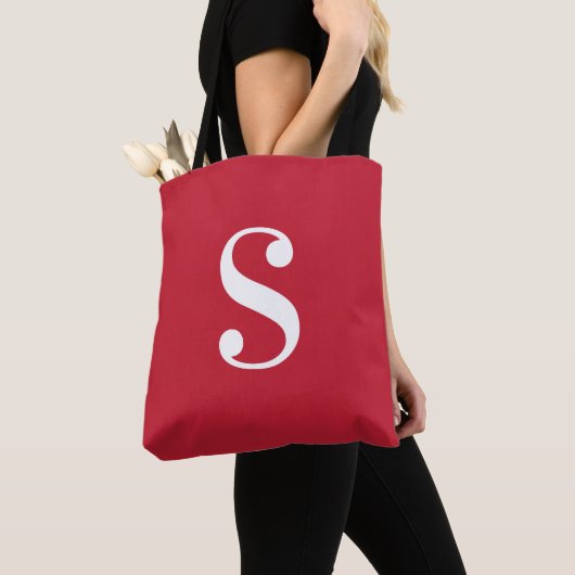Minimaal rood met groot wit monogram draagtas (Dichtbij)