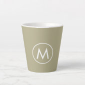 Minimaal stijlvol Sage Green Monogram Latte Mok (Voorkant)