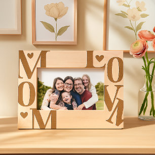 Minimaal typografisch Mom Love Elegent Gegraveerde Lijstjes