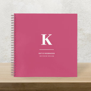Minimaal warm roze modern Typografisch monogram Notitieboek