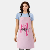 Minimaal warm roze modern Typografisch monogram Schort (Gedragen)