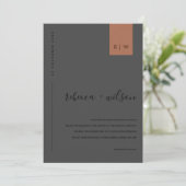 MINIMAAL ZWART OP ZWARTE RUST TYPOGRAFIE WEDING KAART (Staand voorkant)