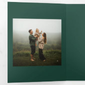 Minimal 2 Photo Green Family Christmas Drieluik Wenskaart (Binnenzijde eerst)