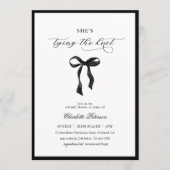 Minimal Black Bow Bridal Shower Invitation Kaart (Voorkant)