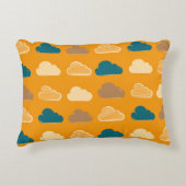 Minimal Clouds Pattern – Orange Sky Vibes Accent Kussen (Voorkant)