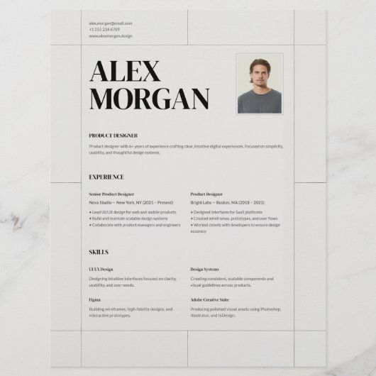 Minimal Elegant Professional Corporate Resume CV (Voorkant)