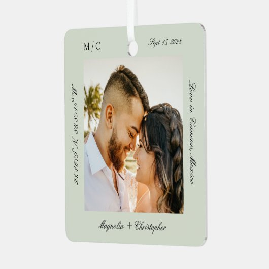 Minimal Elegant Wedding Honeymoon Photo keepsake Metalen Ornament (Voorkant links)