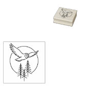 Minimal Flying Owl Over Pines – Forest Line Art Il Rubberstempel (Gestempeld)