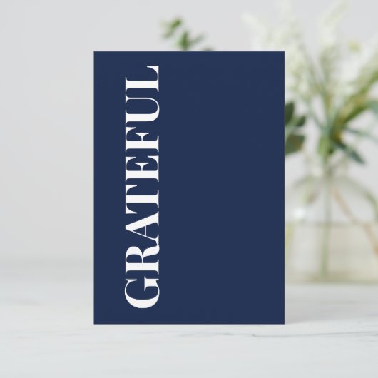 Minimal GRATEFUL | Navy Blue Holiday Greeting Kaart (Staand voorkant)