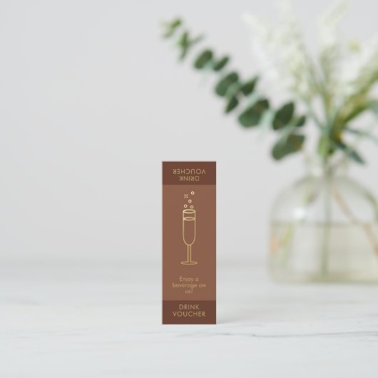 Minimal Mocha Event Logo Gold Bubbly Drink Voucher Mini Visitekaartje (Staand voorkant)