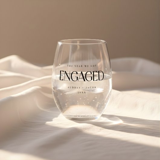 Minimal "The Year We Got Engaged" Custom Names Wijnglas Zonder Voet