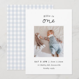 Minimale Blue Gingham Foto 1st Birthday Invite Kaart