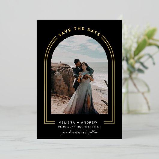 Minimale boog sparen de Datum Zwarte Uitnodiging v (Staand Voorkant)