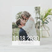 Minimale eenvoudige overlay op de oude datum waaro save the date (Staand voorkant)