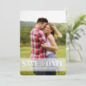 Minimale Eenvoudige Twee Foto | Website QR-code Save The Date (Staand voorkant)