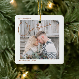 Minimale eerste gehuwde kerstfoto keramisch ornament