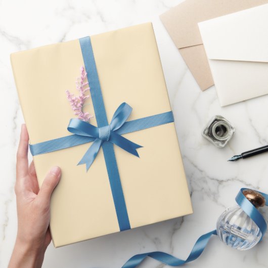 Minimale effen geel #FFECC2 Cadeaupapier (Geschenken)