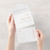 Minimale elegante pasta dusky roze hartenbruiloft all in one uitnodiging (Afscheurbaar)