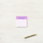 Minimale, elegante, plum Background en Blue Name Post-it® Notes (Op bureau)