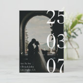 Minimale en chic zwarte en witte save the date kaart (Staand voorkant)