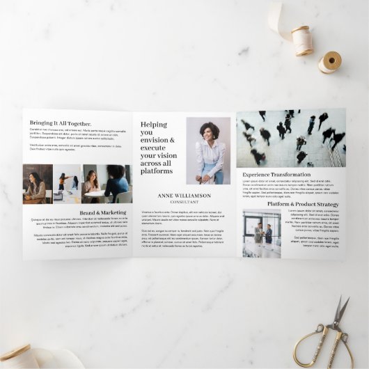 Minimale en professionele marketing en verkoop drieluik kaart (Binnen)